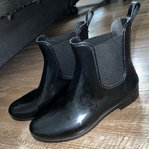 Black rain boots